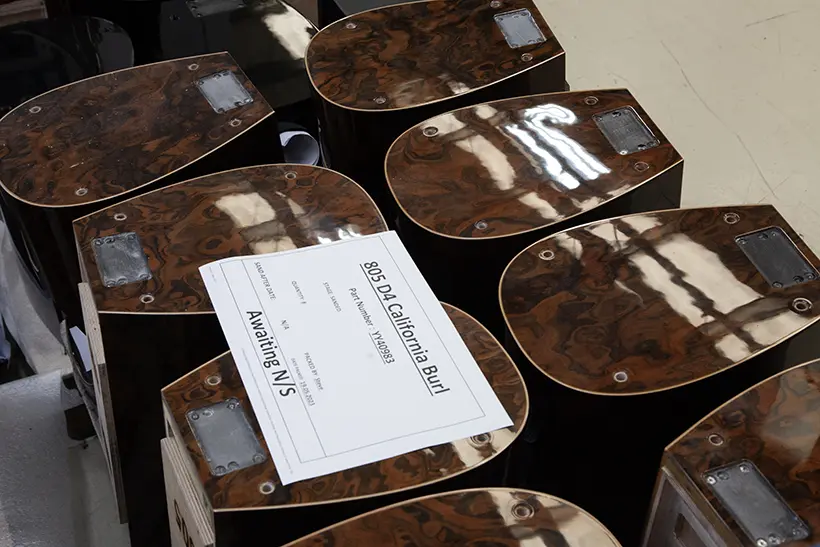 Bowers & Wilkins 805 D4 Signature speaker review https://the-ear.net