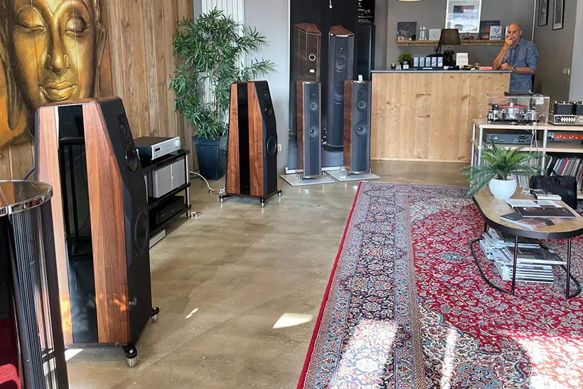 Peak Consult Sinfonia: music is the essence 3 Peak Consult Sinfonia loudspeaker review https://the-ear.net