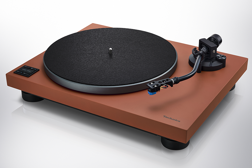 Technics SL-40CBT Direct Drive With A Bold New Look | The Ear