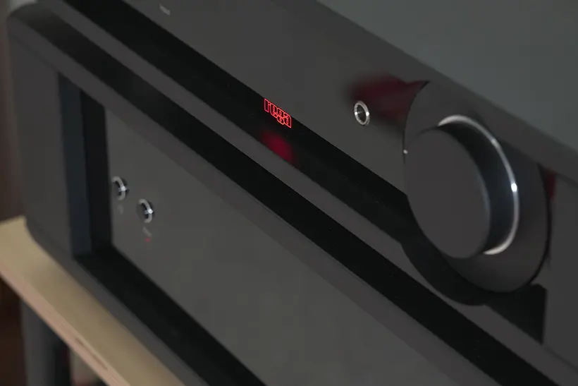 Do Mercury & Solis make Rega a high end amp contender? 9 Rega Mercury & Rega Solis pre & power amplifier review https://the-ear.net