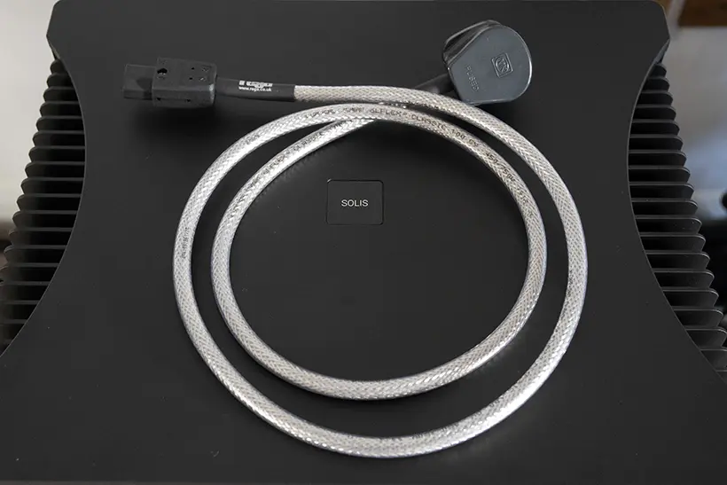 Do Mercury & Solis make Rega a high end amp contender? 3 Rega Mercury & Rega Solis pre & power amplifier review https://the-ear.net