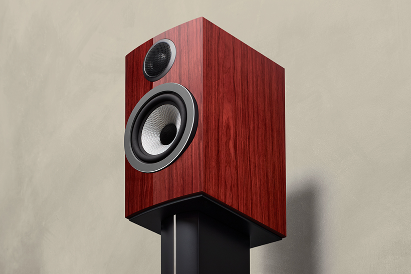 707 Prestige Edition the ultimate Bowers & Wilkins bookshelf loudspeaker 3 Bowers & Wilkins 707 Prestige Edition speakers