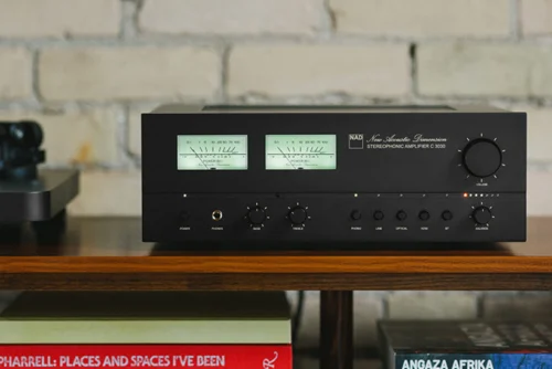 NAD C 3030 & C 3030S integrated amplifiers