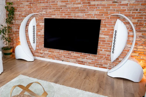 William Eikos Aurigen loudspeakers
