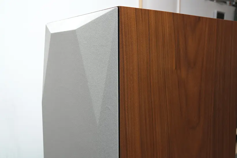 Mofi Sourcepoint V10 Master Edition: the power to drive 7 Mofi Sourcepoint V10 Master Edition speaker review https://the-ear.net