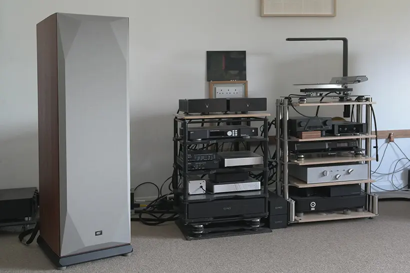 Mofi Sourcepoint V10 Master Edition: the power to drive 4 Mofi Sourcepoint V10 Master Edition speaker review https://the-ear.net