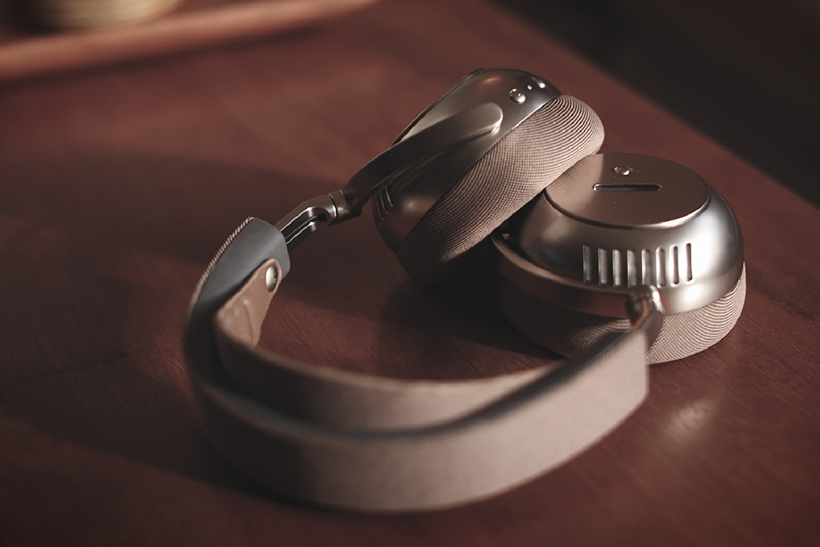 Headphones with valves: Écoute TH1 2 Écoute