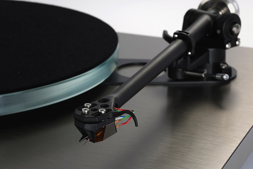 Rega's ultimate Planar 6 RS Edition ready to spin 2 Rega Planar 6 RS Edition