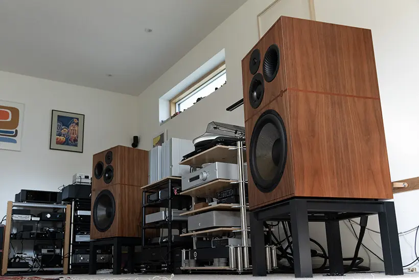 Revival Atalante 7 Évo: top notch heavy entertainment 7 Revival Audio Atalante 7 Évo speaker review https://the-ear.net