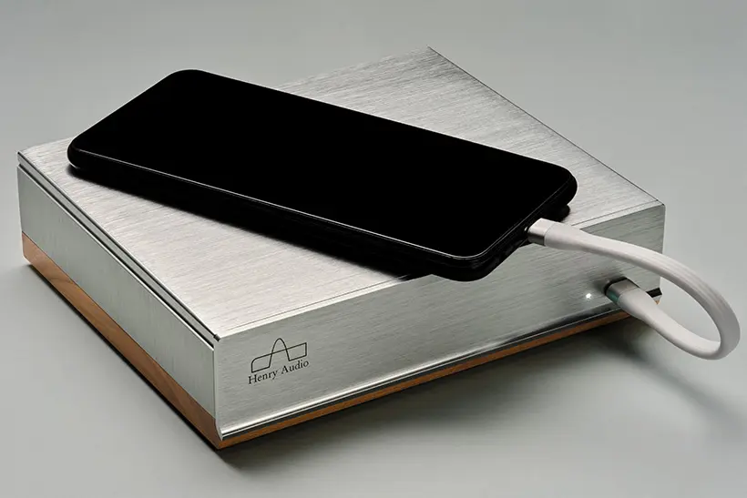Henry Audio DA 256: small DAC makes beautiful sound 2 Henry Audio DA 256 DAC review https://the-ear.net