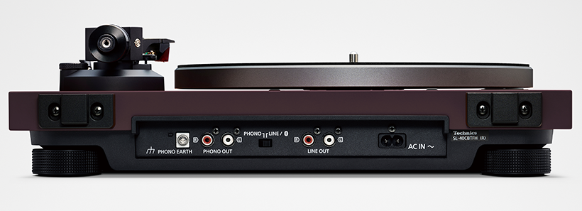 Fritz Hansen ◊ Technics light and vinyl sound 3 Technics SL-40CBT Fritz Hansen collaboration turntable