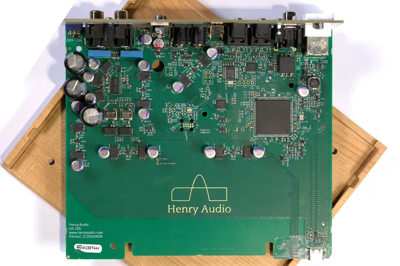 Henry Audio DA 256: small DAC makes beautiful sound 8 Henry Audio DA 256 DAC review https://the-ear.net