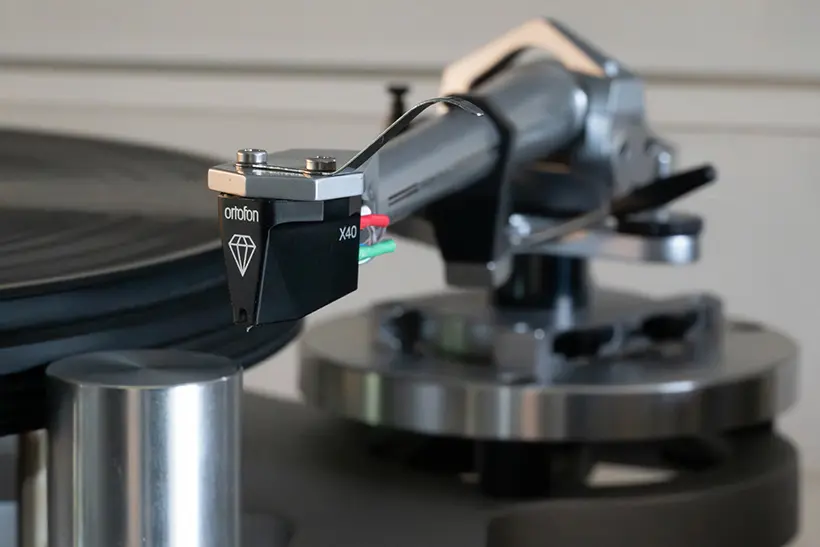 Ortofon MC X40 a cartridge to track and transmit to the max 6 Ortofon MC X40 cartridge review https://the-ear.net