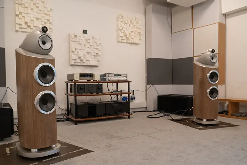 800 Diamond D5 first impressions 6 Bowers & Wilkins 800 Diamond D5 speakers first impressions https://the-ear.net